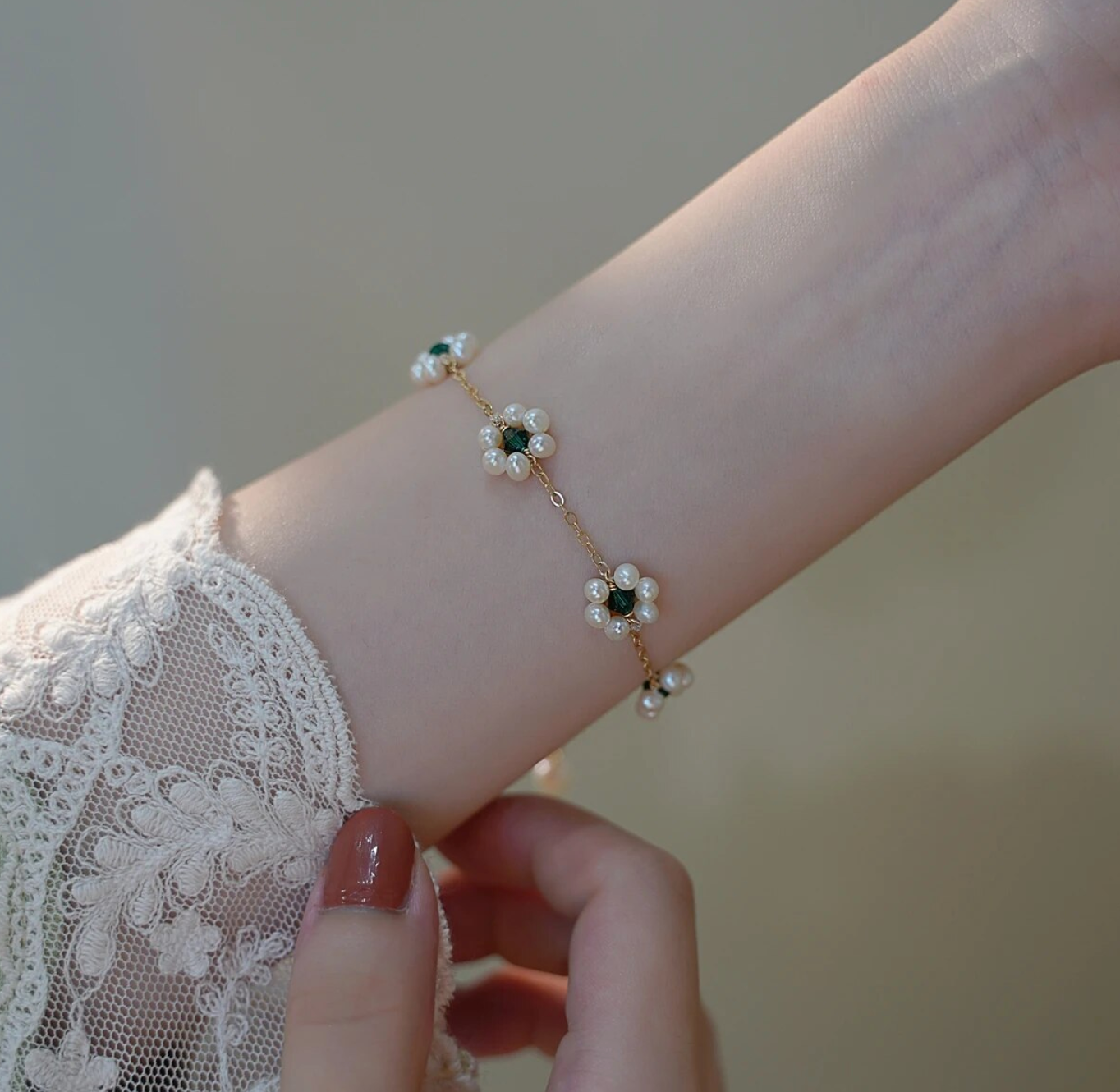 French Retro Green Crystal Pearl Flower Bracelets