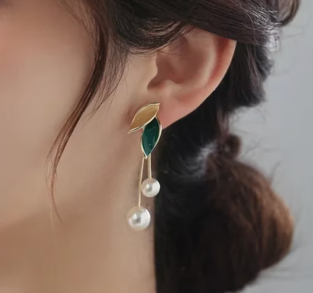 Pearl Leaf Tassel Earrings